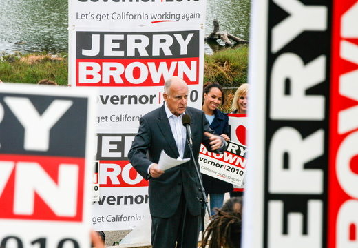 Jerry Brown Campaign Kickoff 2010-40